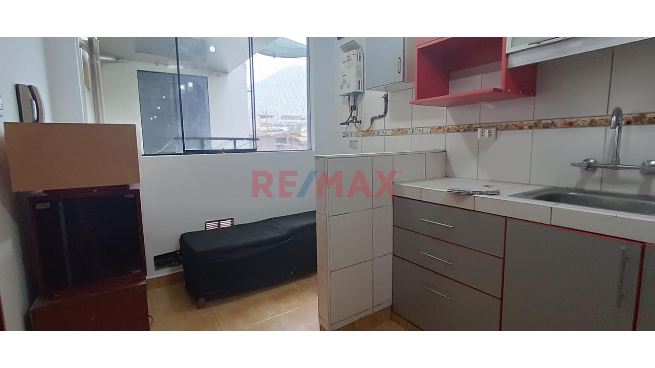 Venta De Departamento En Campoy San Juan De Lurigancho — foto 3