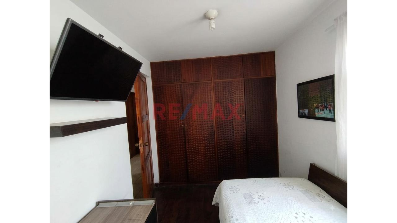 Casa En Venta En Urb. El Cuadro, Chaclacayo | 365 M² | Esquina Con 2 Frentes | Amplia Y Luminosa - 13