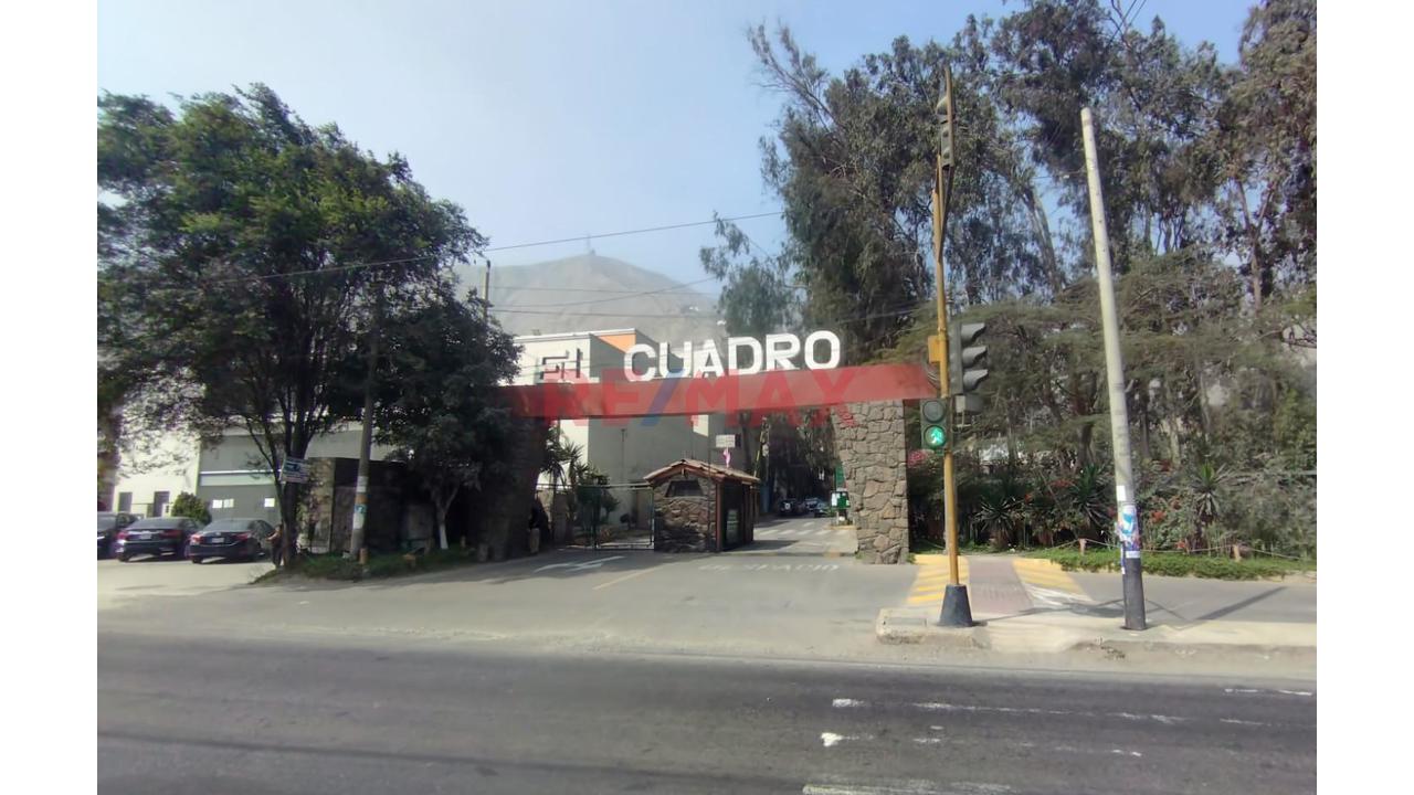 Casa En Venta En Urb. El Cuadro, Chaclacayo | 365 M² | Esquina Con 2 Frentes | Amplia Y Luminosa - 2