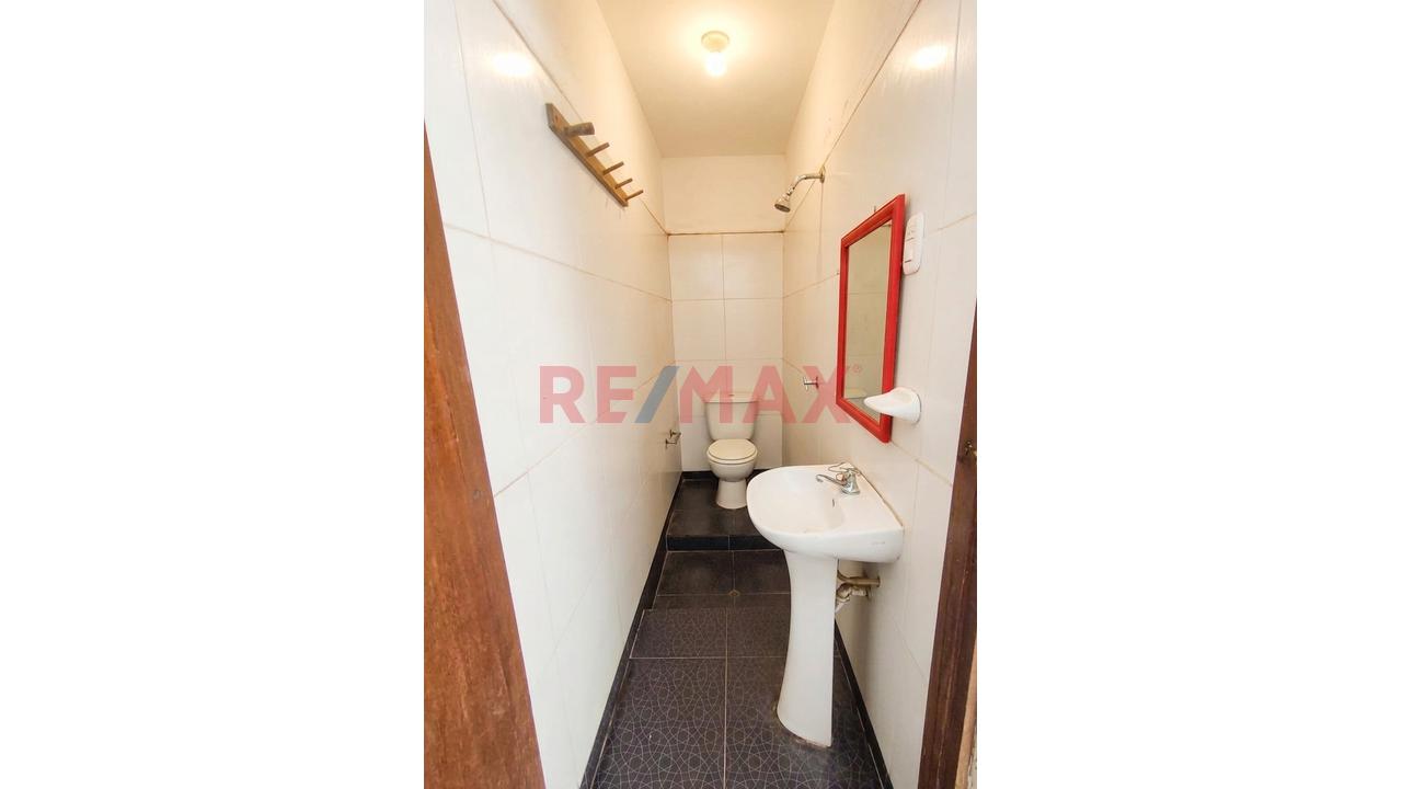 Casa En Venta En Urb. El Cuadro, Chaclacayo | 365 M² | Esquina Con 2 Frentes | Amplia Y Luminosa - 16
