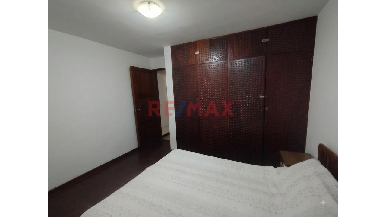 Casa En Venta En Urb. El Cuadro, Chaclacayo | 365 M² | Esquina Con 2 Frentes | Amplia Y Luminosa - 11