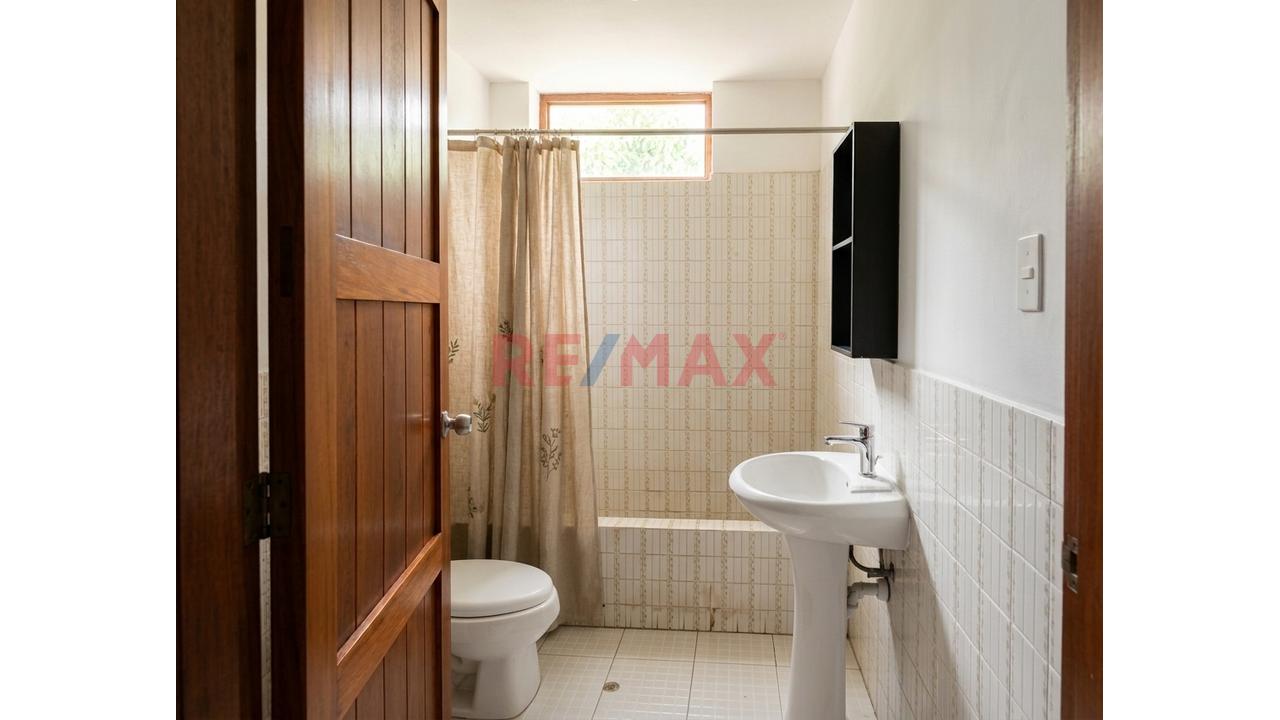 Casa En Venta En Urb. El Cuadro, Chaclacayo | 365 M² | Esquina Con 2 Frentes | Amplia Y Luminosa - 15