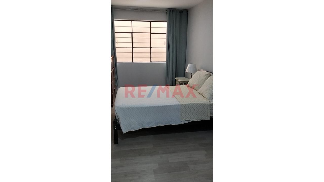 Venta De Departamento Tipo Casa En Los Olivos — foto 8