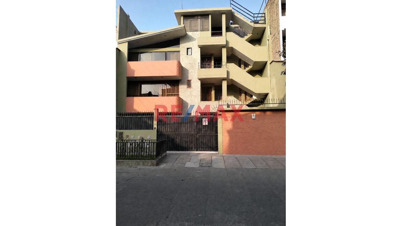 Venta De Departamento Tipo Casa En Los Olivos