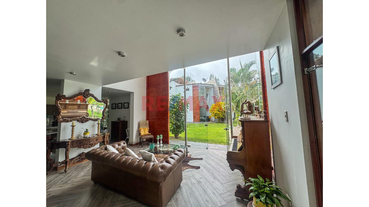 Se Alquila Hermosa Casa Moderna Con Acceso A Piscina Y Áreas Verdes - 3