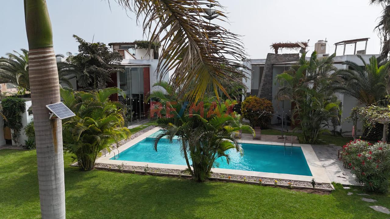 Se Vende Hermosa Casa Moderna Con 2 Bungalows, Piscina Y Amplias Áreas Verdes. - 7