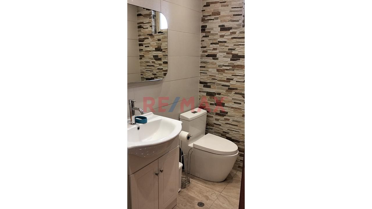 Venta De Hermoso Y Amplio Departamento En Los Olivos — foto 3