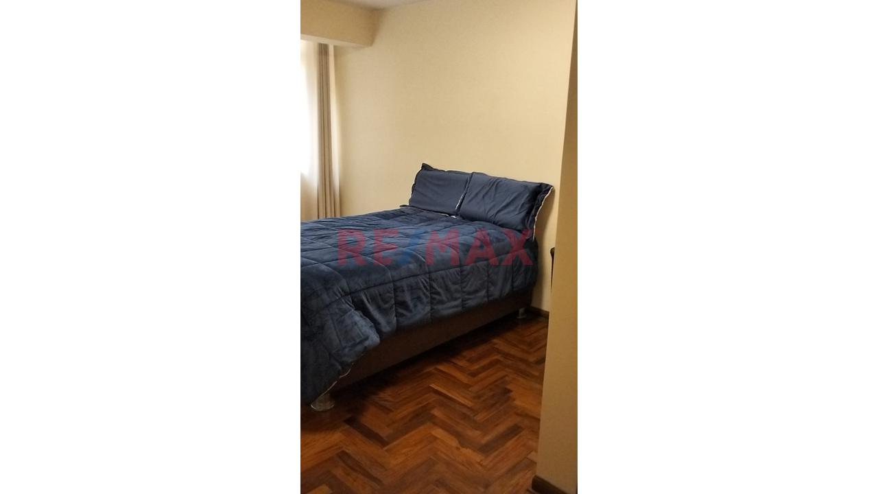 Venta De Hermoso Y Amplio Departamento En Los Olivos — foto 9