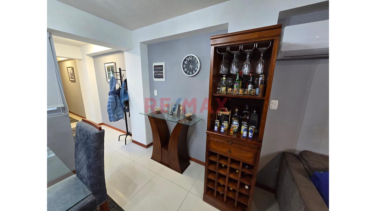 Se Vende Moderno Duplex En Los Olivos + Cochera+Deposito — foto 2