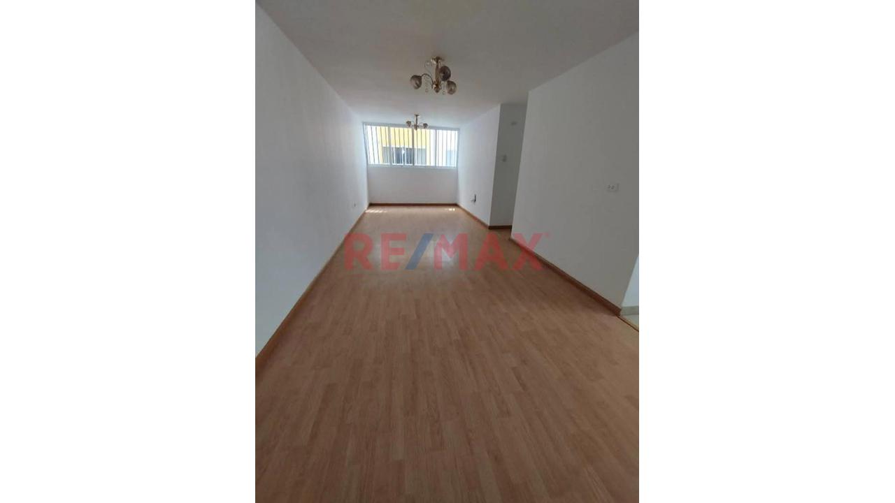 Se Alquila Departamento En Condominio Praderas En Comas - 10