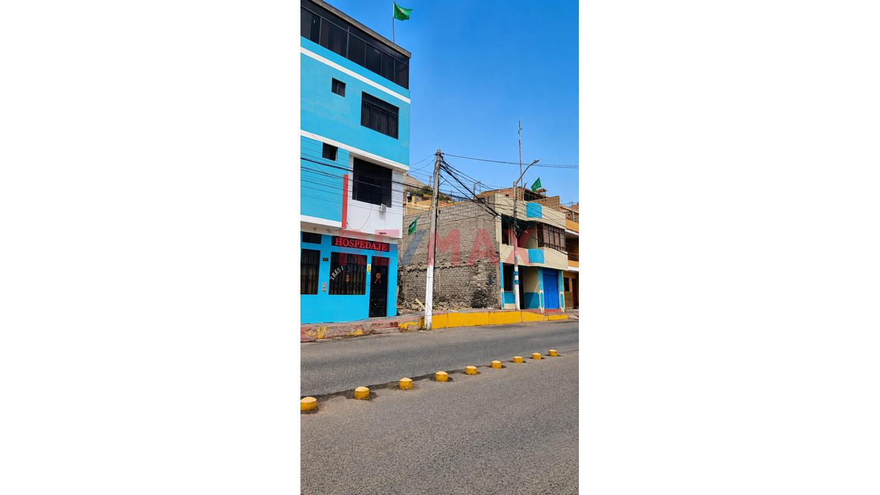 Venta  De Terreno En Avenida Principal - 3