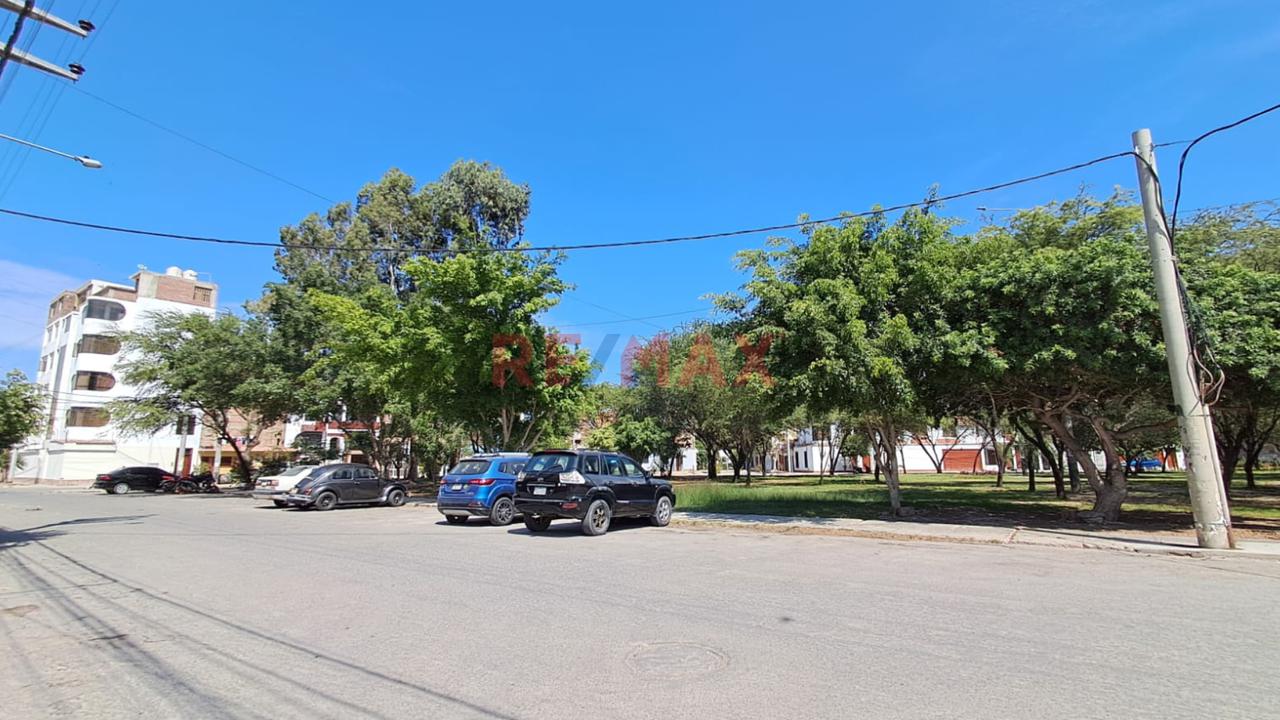 Oficina Amoblada Primer Piso En Alquiler Cerca A La Urb Santa Victoria Chiclayo - 11