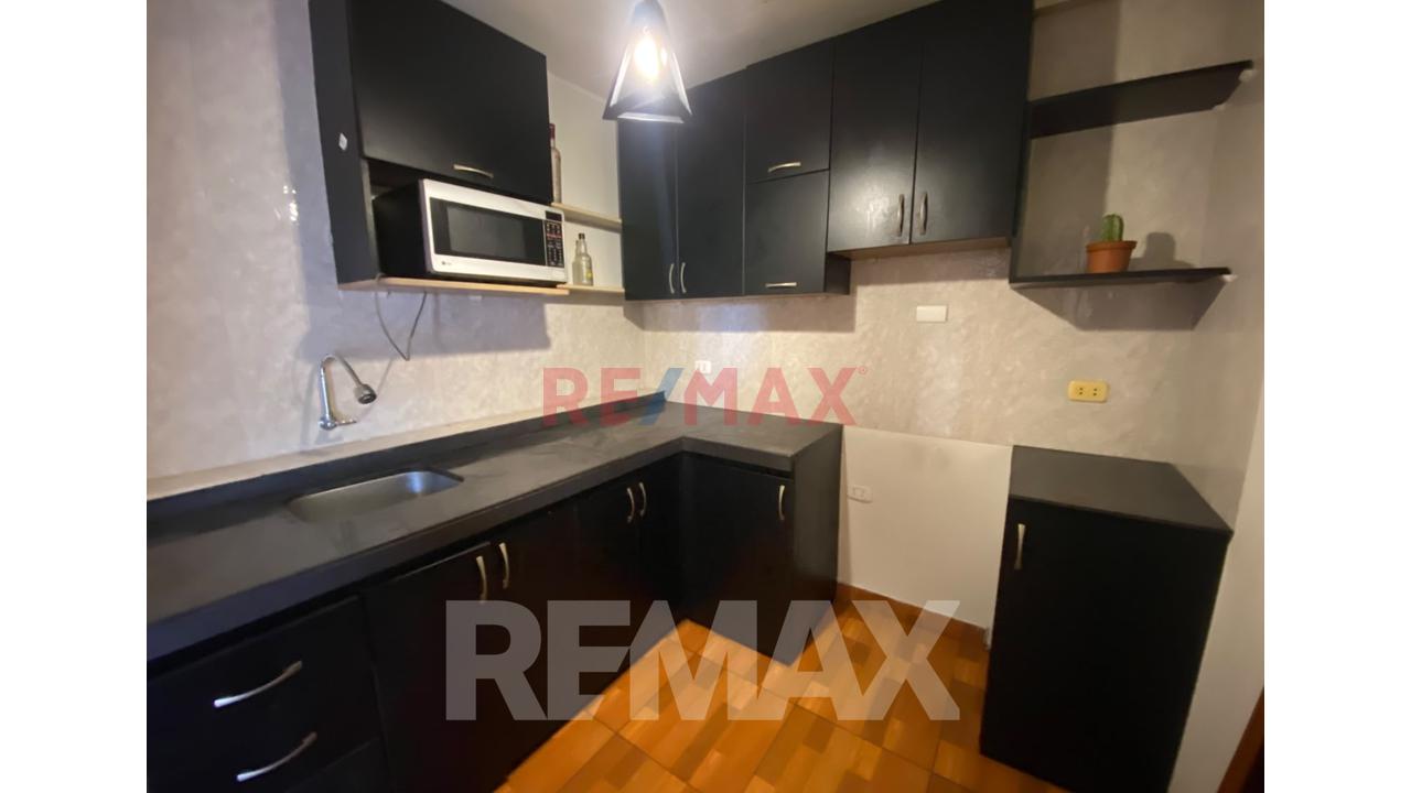 Venta De Departamento Tipo Dúplex Con Vista A La Ciudad En El Distrito De Los Olivos, — foto 11