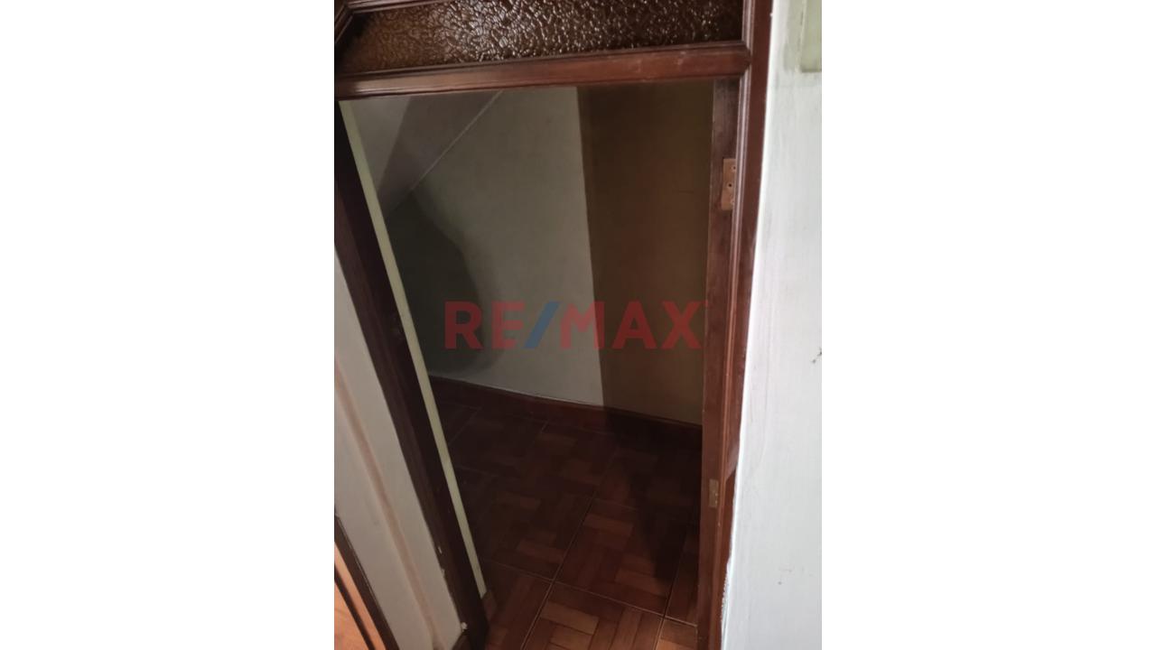 Se Alquila Local En Zona Comercial Frente Al Hospital Essalud - 10