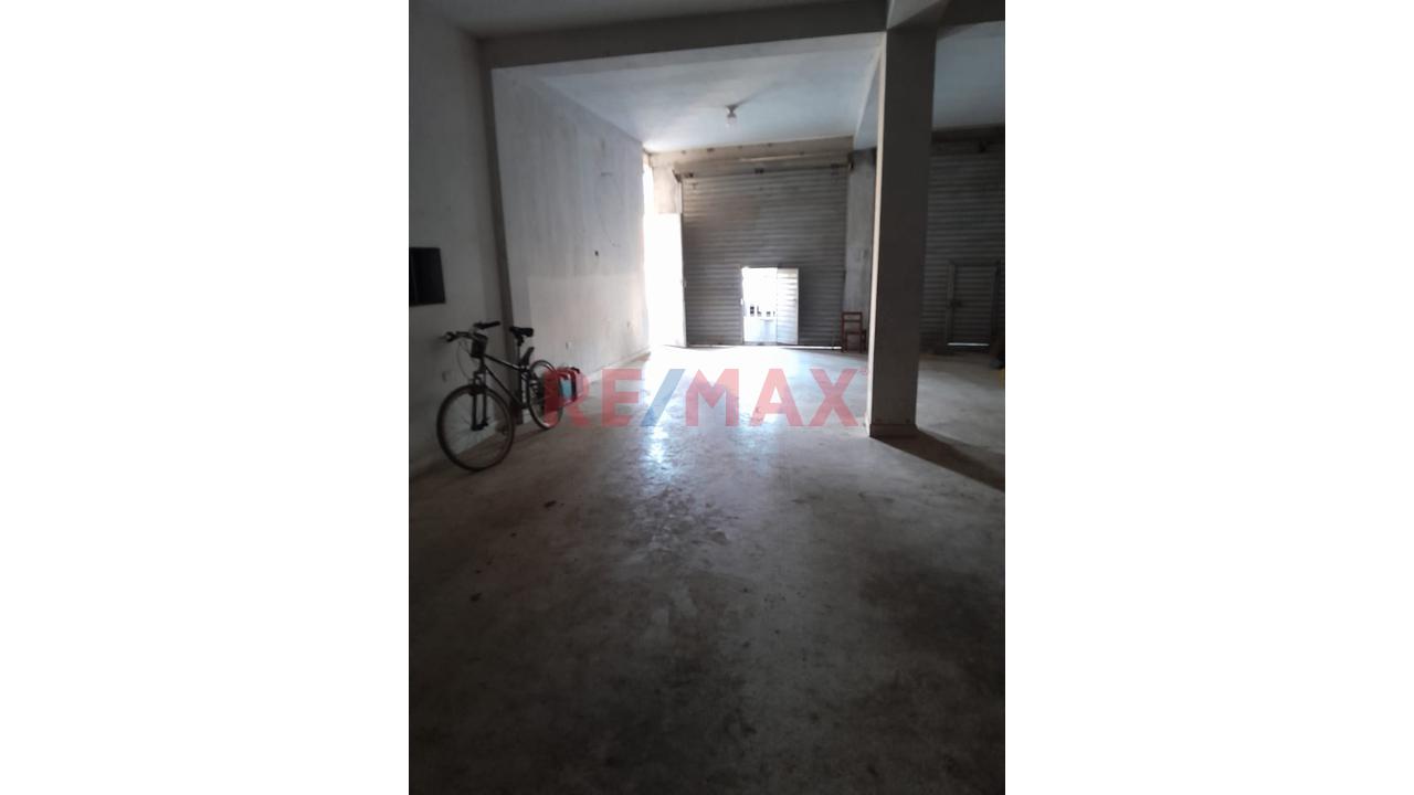 Vendo Amplia Casa Con Locales Comerciales En San Martin De Porres 🏗️🏗️ — foto 2