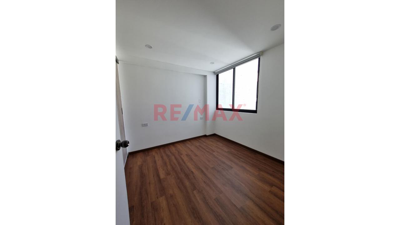 Exclusivo Departamento En Venta En 4To Piso — foto 11
