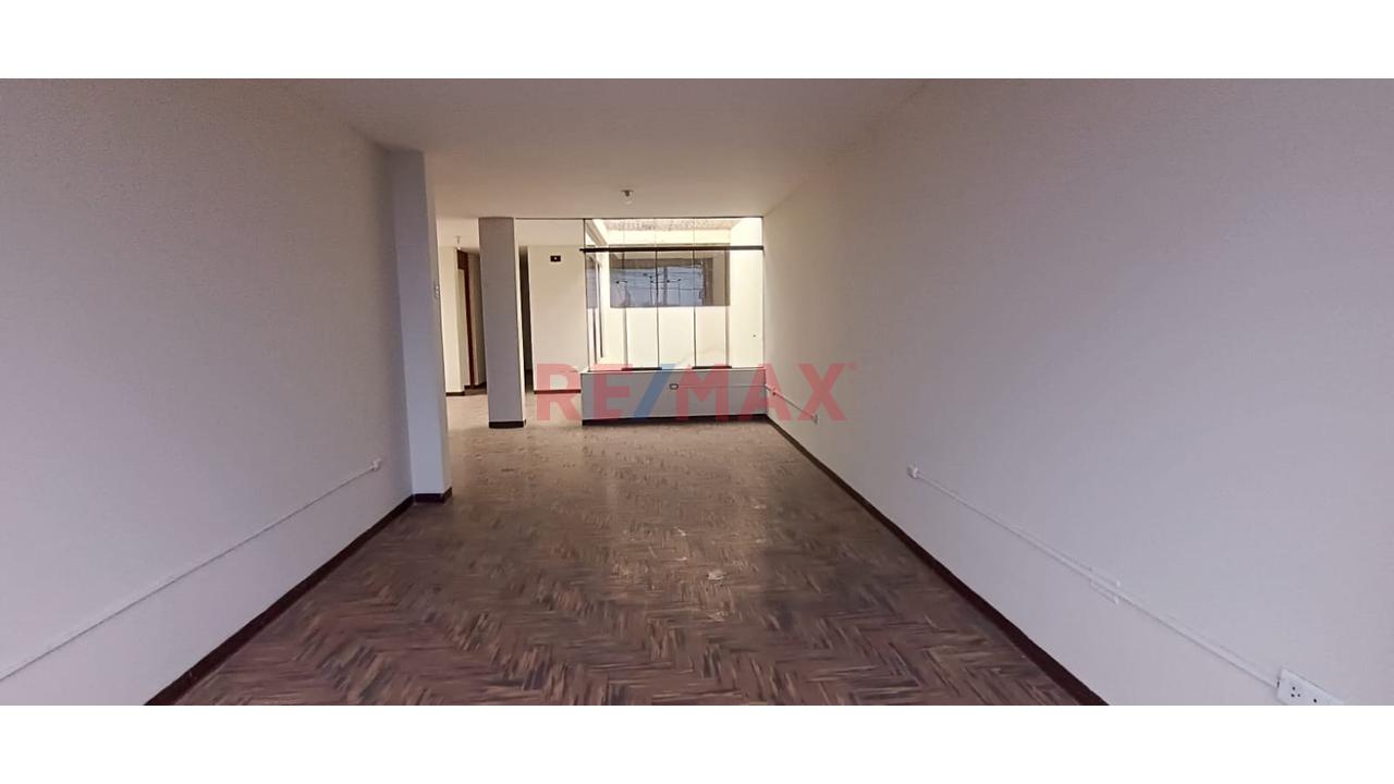 Se Vende Casa En Urb Costa Azul — foto 5