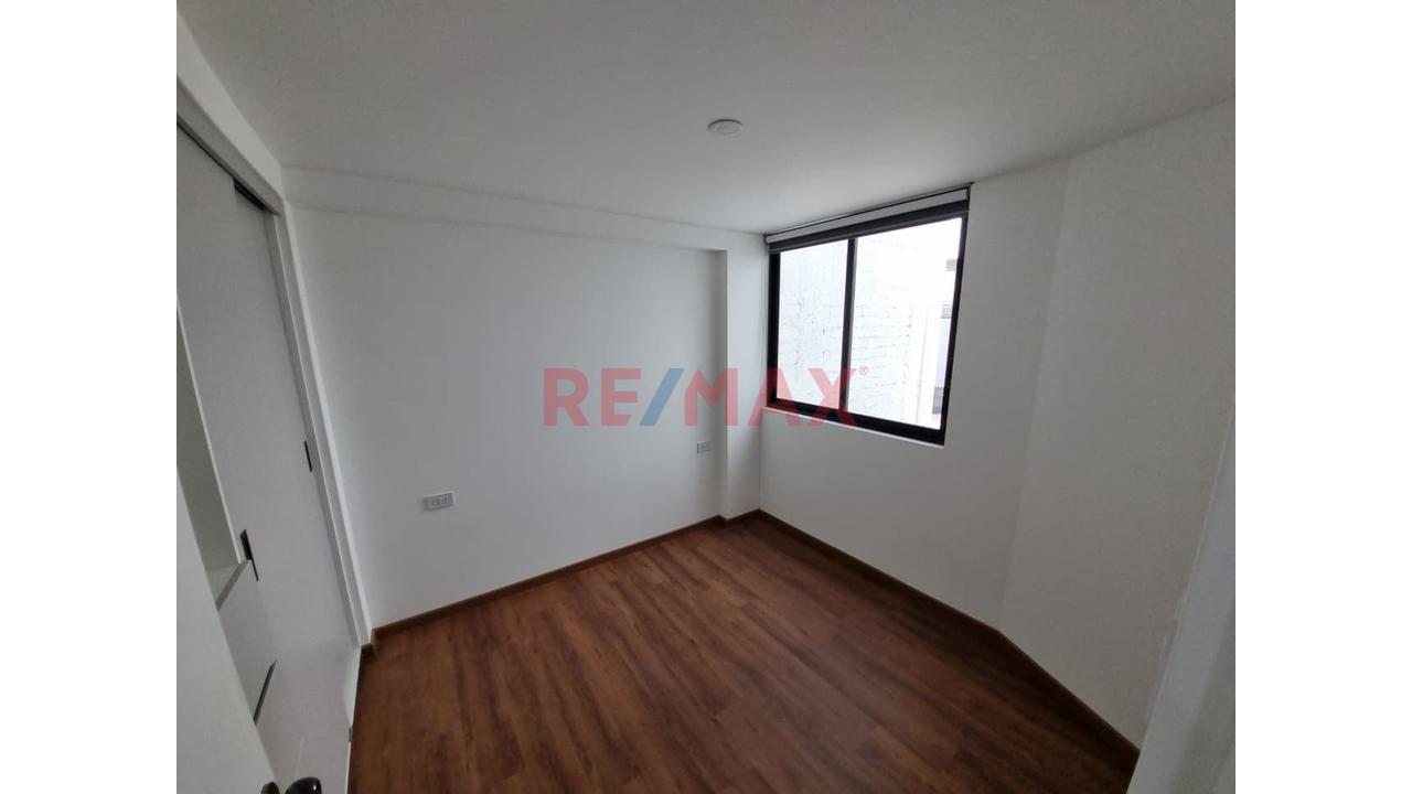 Exclusivo Departamento En Alquiler En 2Do Piso Con Vista A La Calle — foto 5