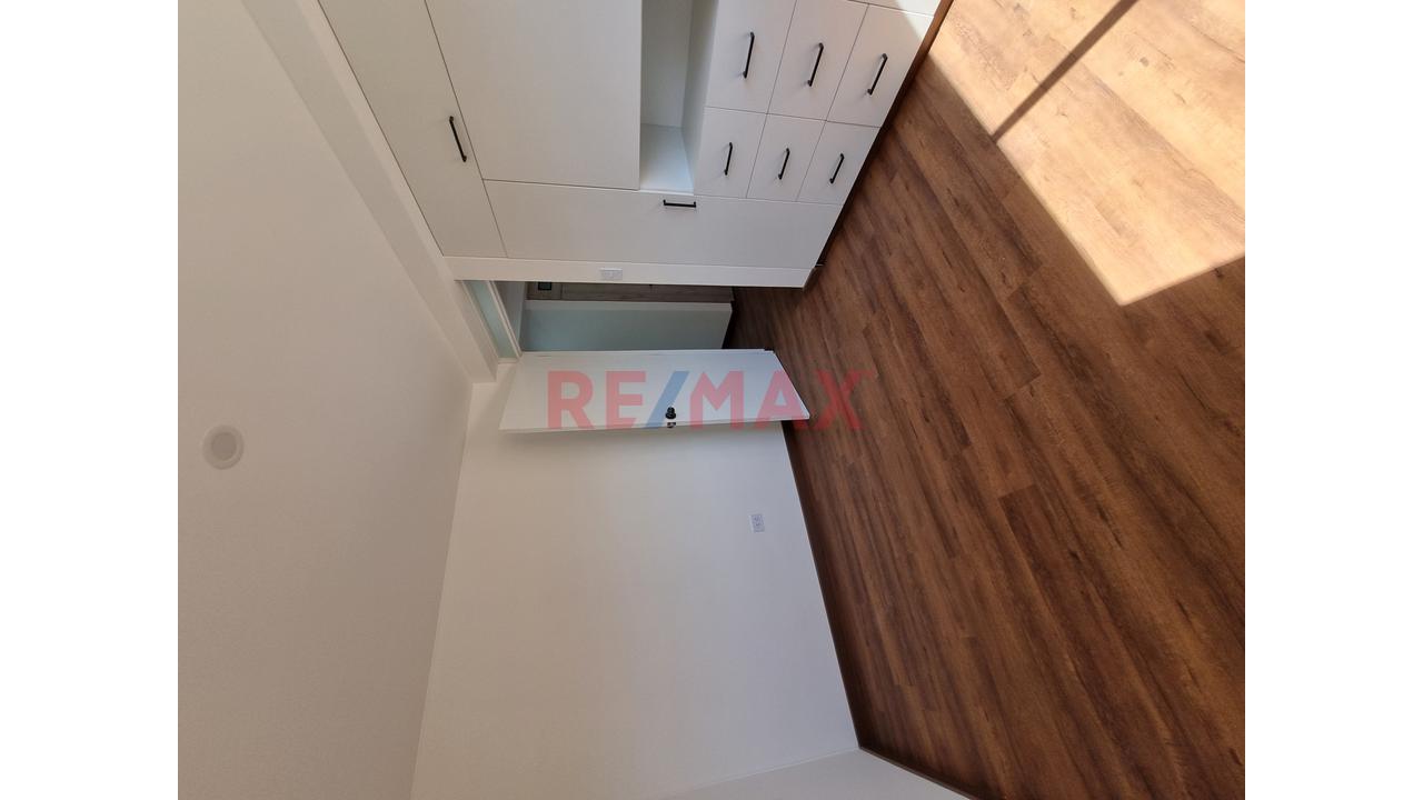 Exclusivo Departamento En Alquiler En 3Er Piso Con Vista A La Calle — foto 7