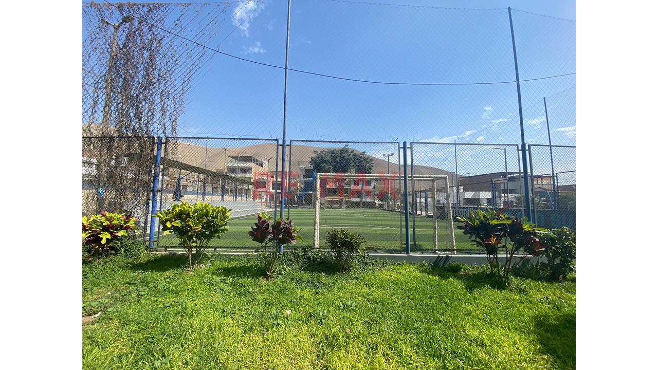 Casa De 3 Pisos Con 3 Departamentos Independientes En Ciudad Del Deporte – Ventanilla - 17