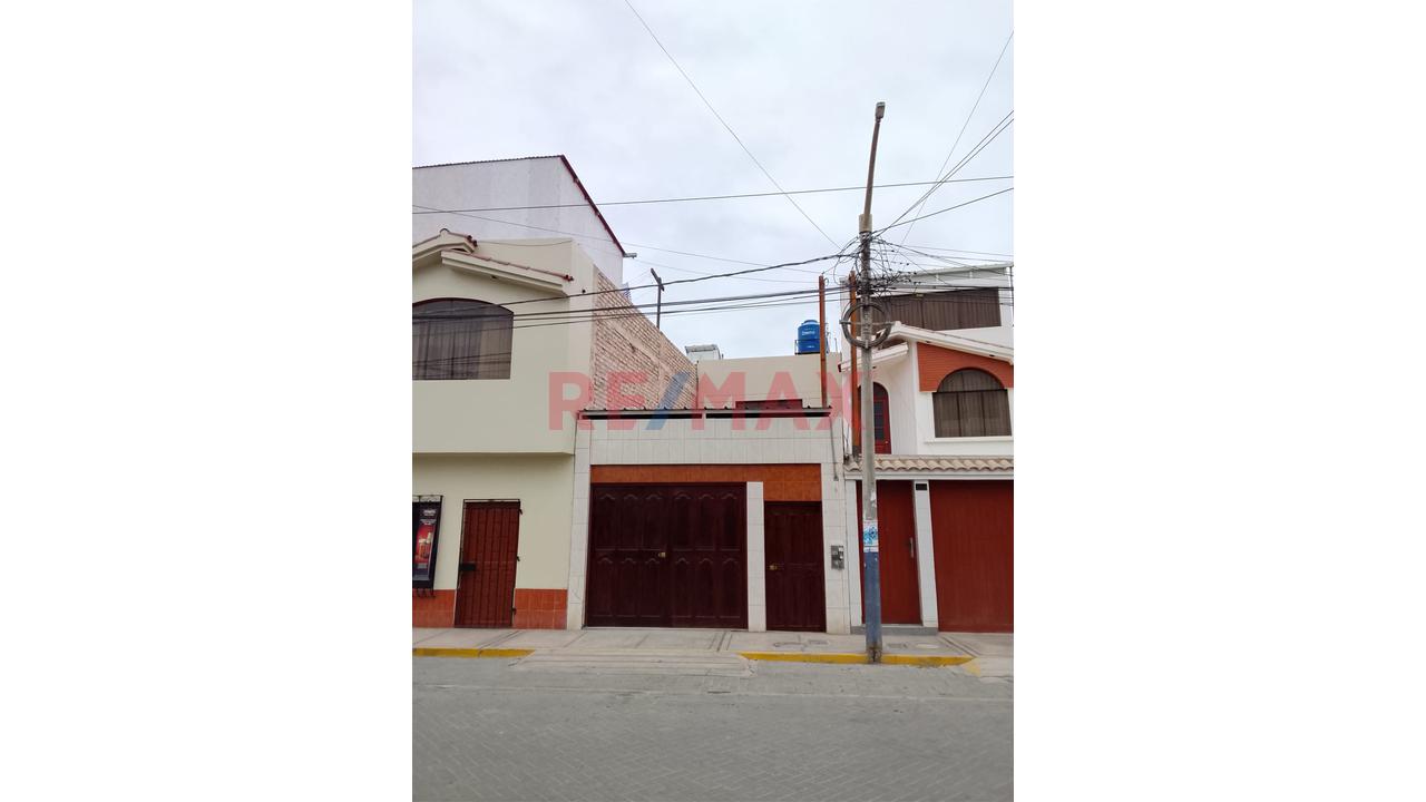 Casa Urbana En Alquiler Zona Centrica - 8