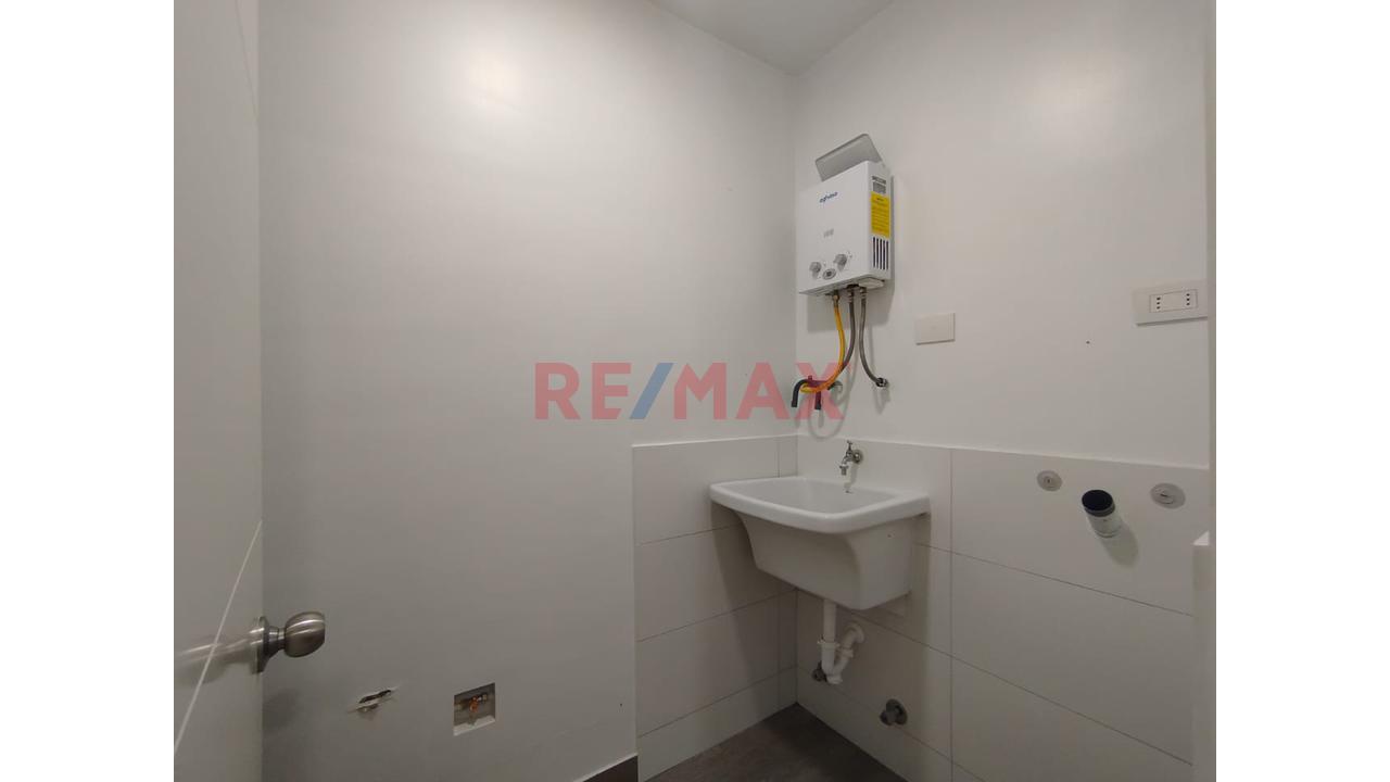 Vive Frente A Parque Y Con Hermosa  Vista Al Mar!!  Exclusivo  Depa Amoblado  En San Miguel — foto 13
