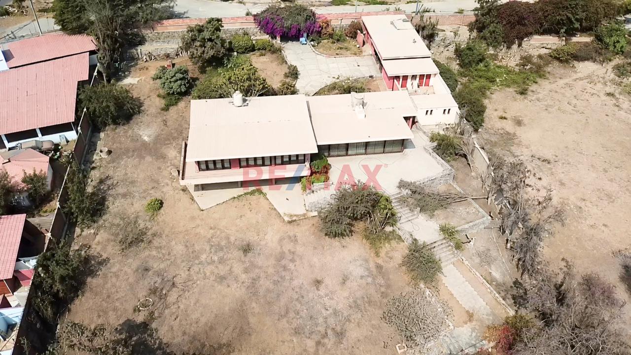 Se Vende  Casa En La Cantuta  Como Terreno Para Inversion Inmobiliaria — foto 6