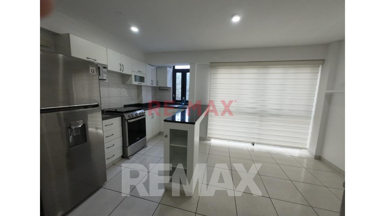 Venta De Departamento En Mayorazgo 5Ta Etapa Limite Con La Molina — foto 7