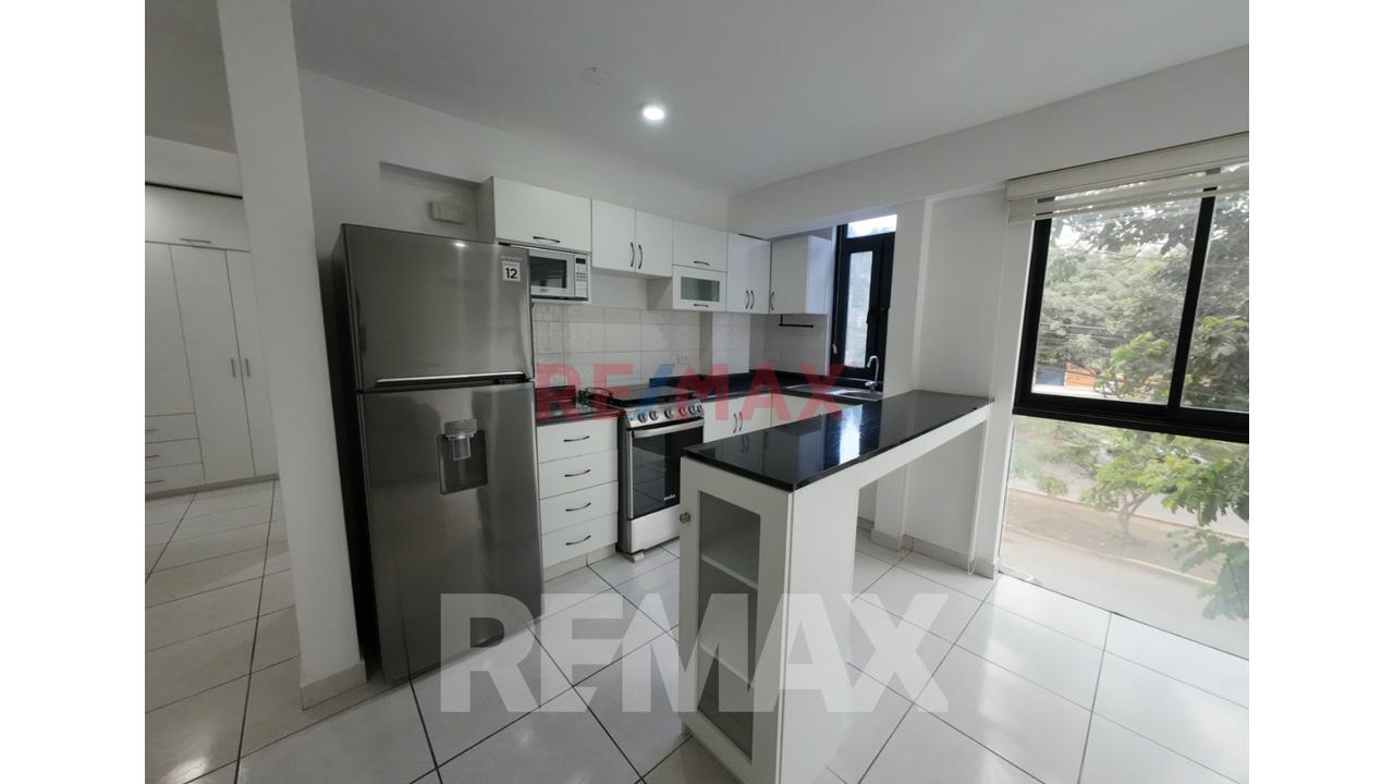 Venta De Departamento En Mayorazgo 5Ta Etapa Limite Con La Molina — foto 5