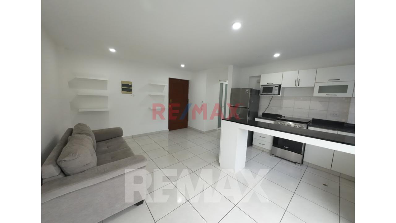 Venta De Departamento En Mayorazgo 5Ta Etapa Limite Con La Molina — foto 6