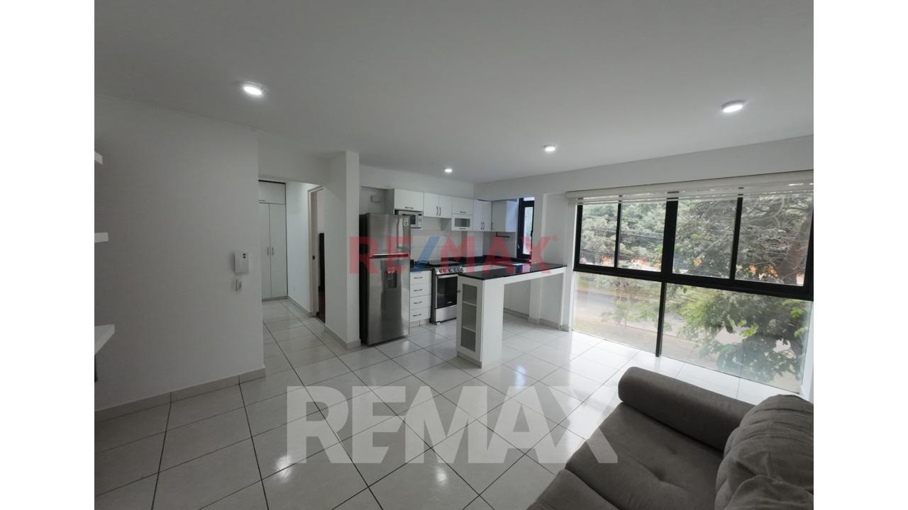 Venta De Departamento En Mayorazgo 5Ta Etapa Limite Con La Molina — foto 3