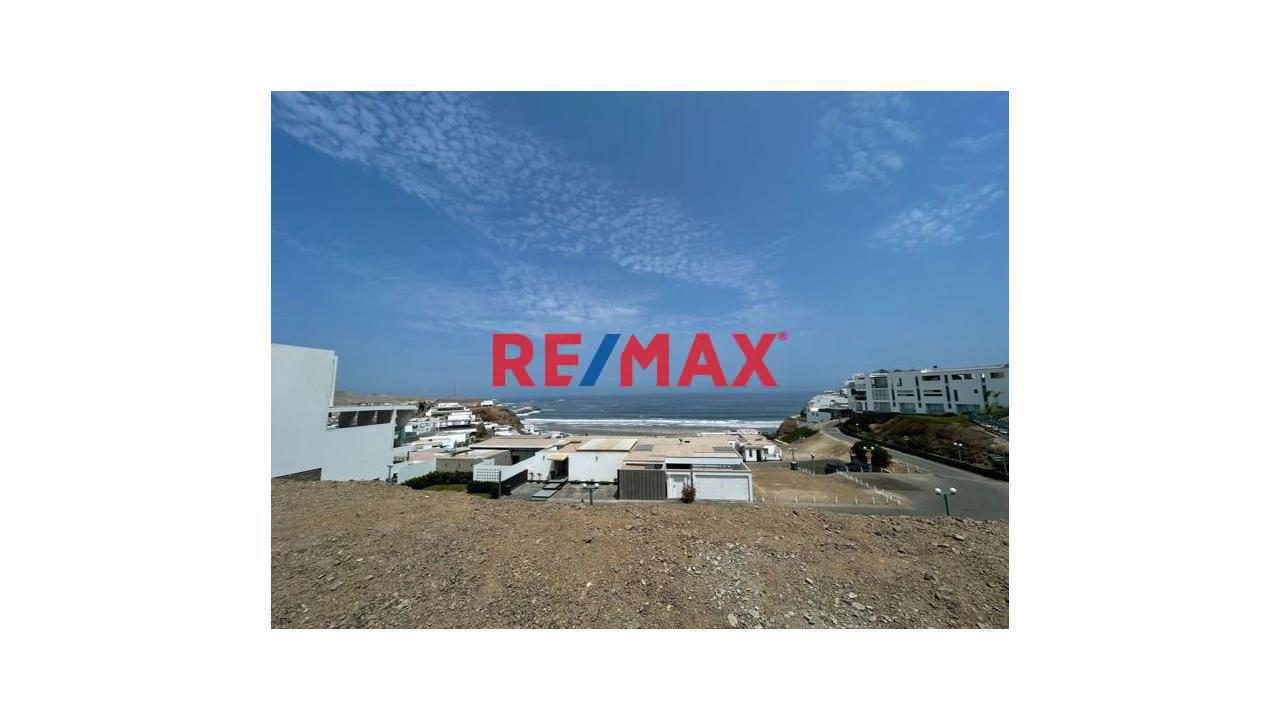 Se Vende Terreno En Exclusivo Condominio De Playa Lomas Del Mar Km 121 - 1