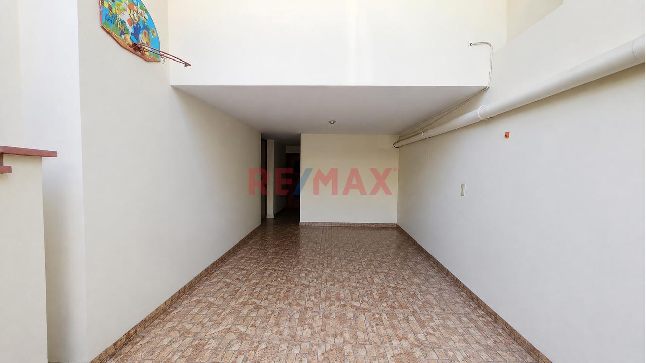 Venta De Departamento Triplex En La Molina - 18