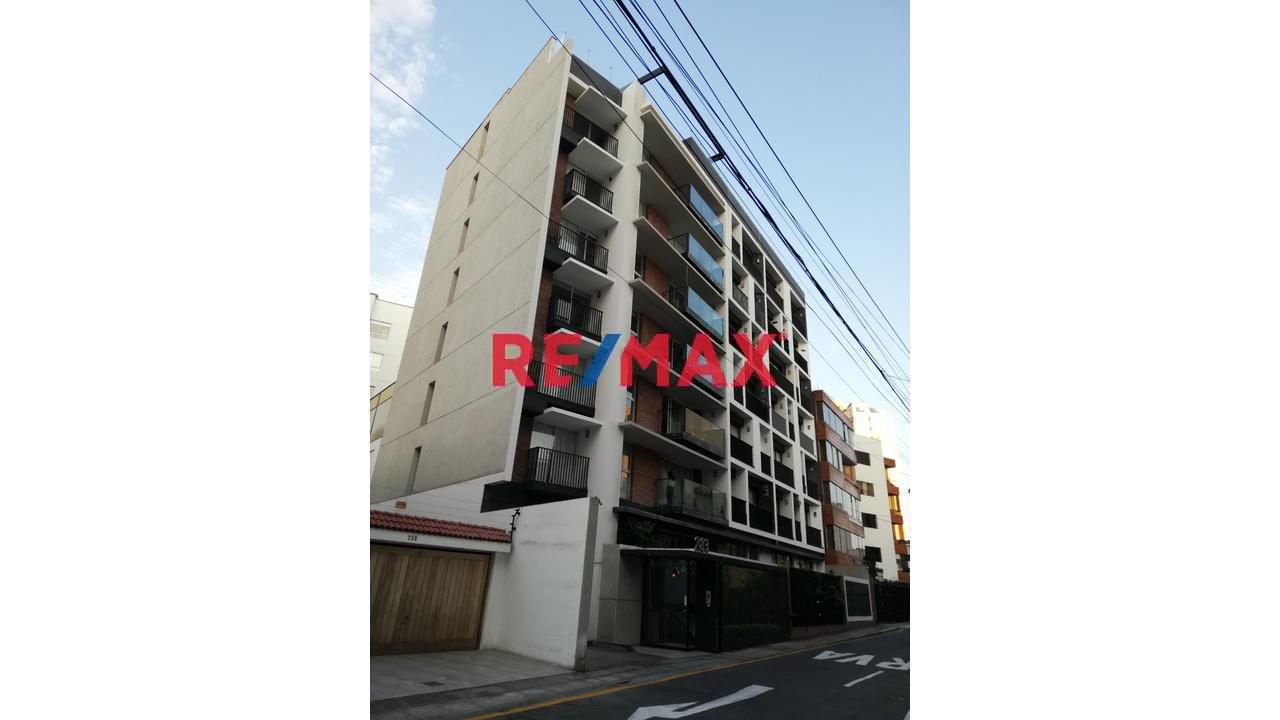 Venta De Departamento + 2 Cocheras En Miraflores