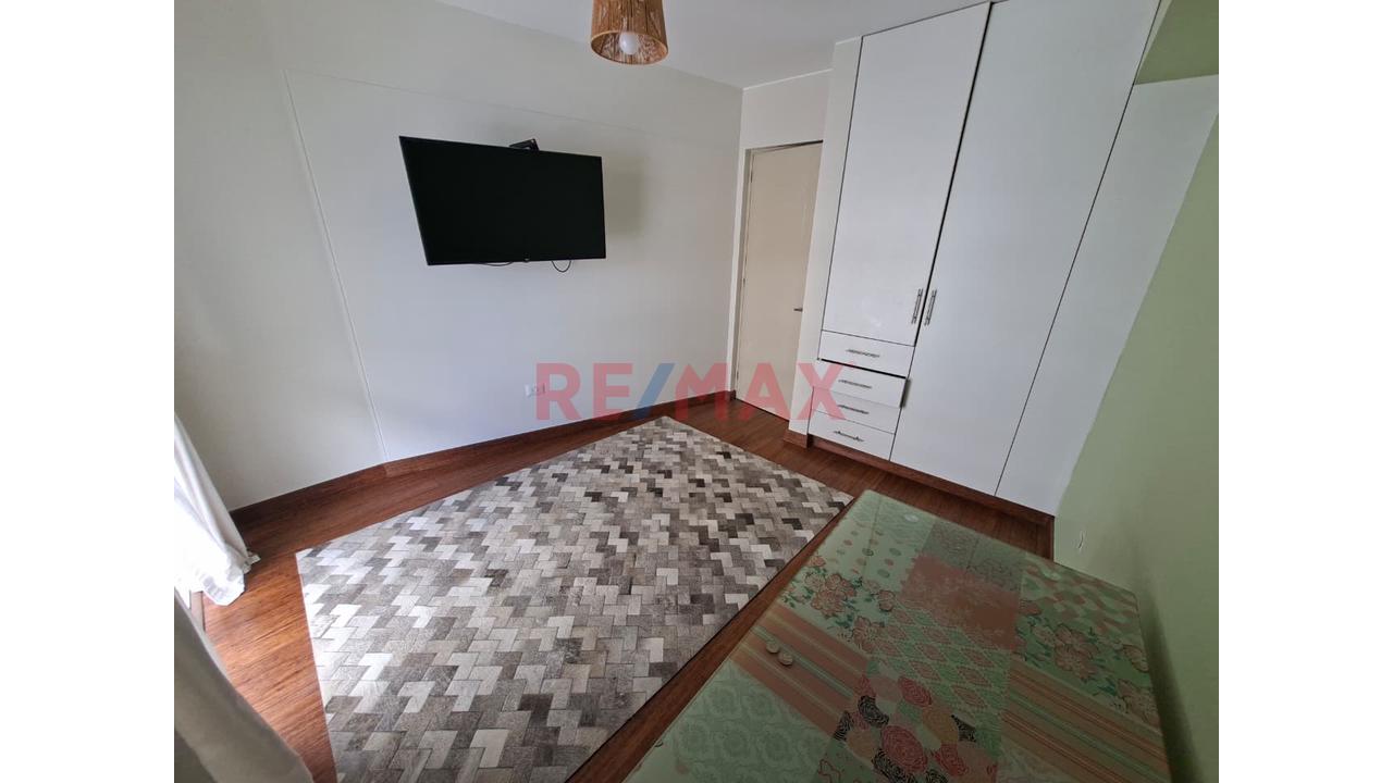 Venta De Departamento + 2 Cocheras En Miraflores — foto 4