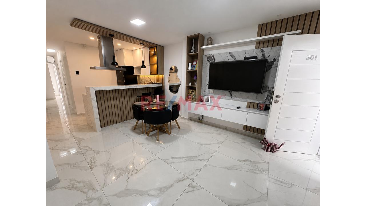 Venta De Casa Con 2 Departamentos En La Esperanza - 2
