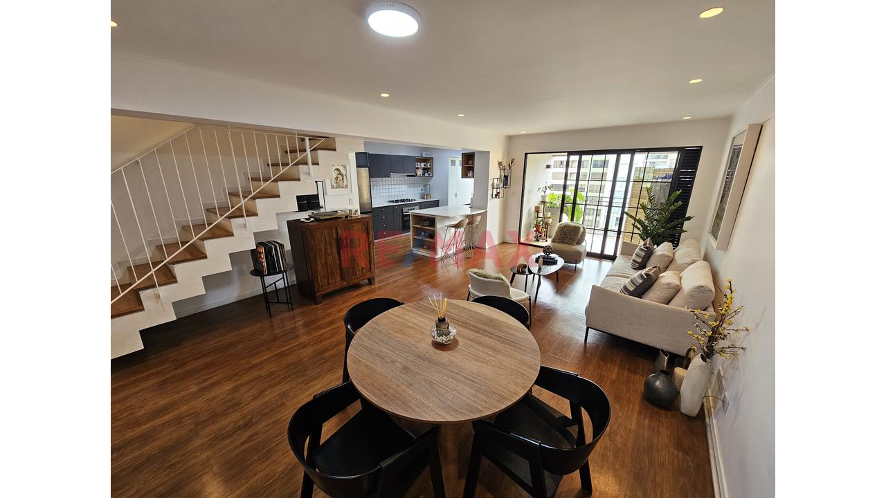 Exclusivo Departamento Duplex En Venta En San Isidro - 2