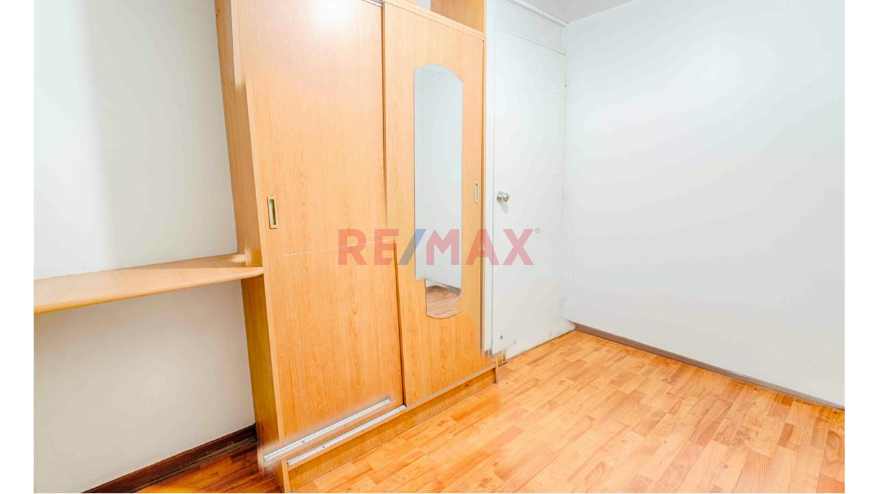 Venta De Lindo Departamento Y Frente Al Parque San Elias En Los Olivos — foto 10