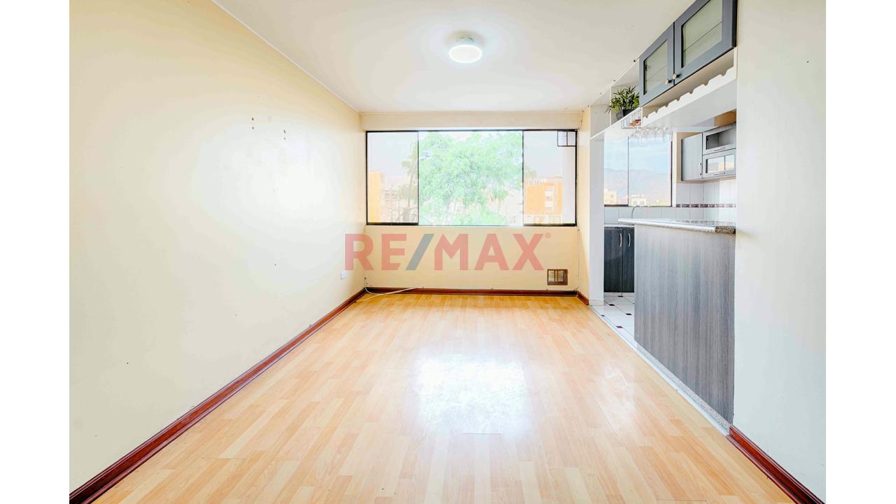 Venta De Lindo Departamento Y Frente Al Parque San Elias En Los Olivos — foto 5