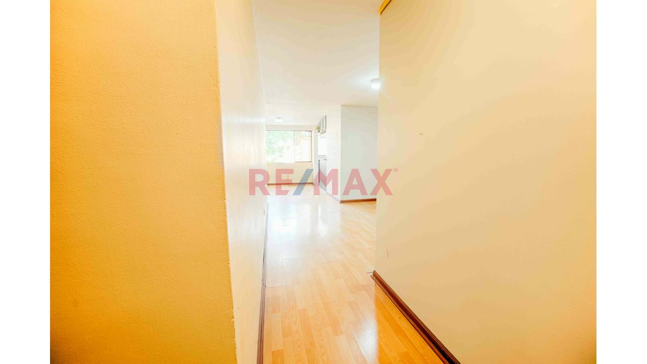 Venta De Lindo Departamento Y Frente Al Parque San Elias En Los Olivos — foto 13