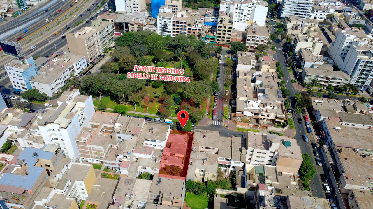 Terreno En Venta Frente A Parque – Miraflores | Rdm | 7 Pisos - 18