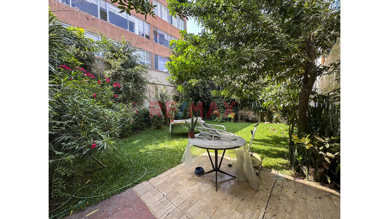 Terreno En Venta Frente A Parque – Miraflores | Rdm | 7 Pisos - 7