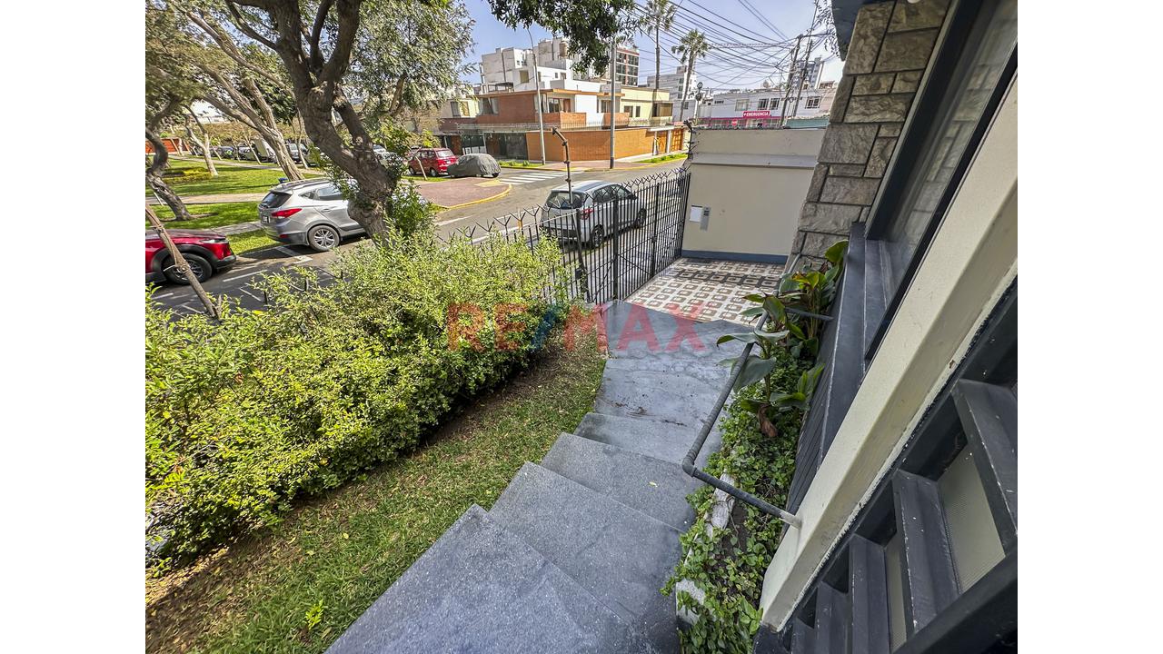 Terreno En Venta Frente A Parque – Miraflores | Rdm | 7 Pisos - 2