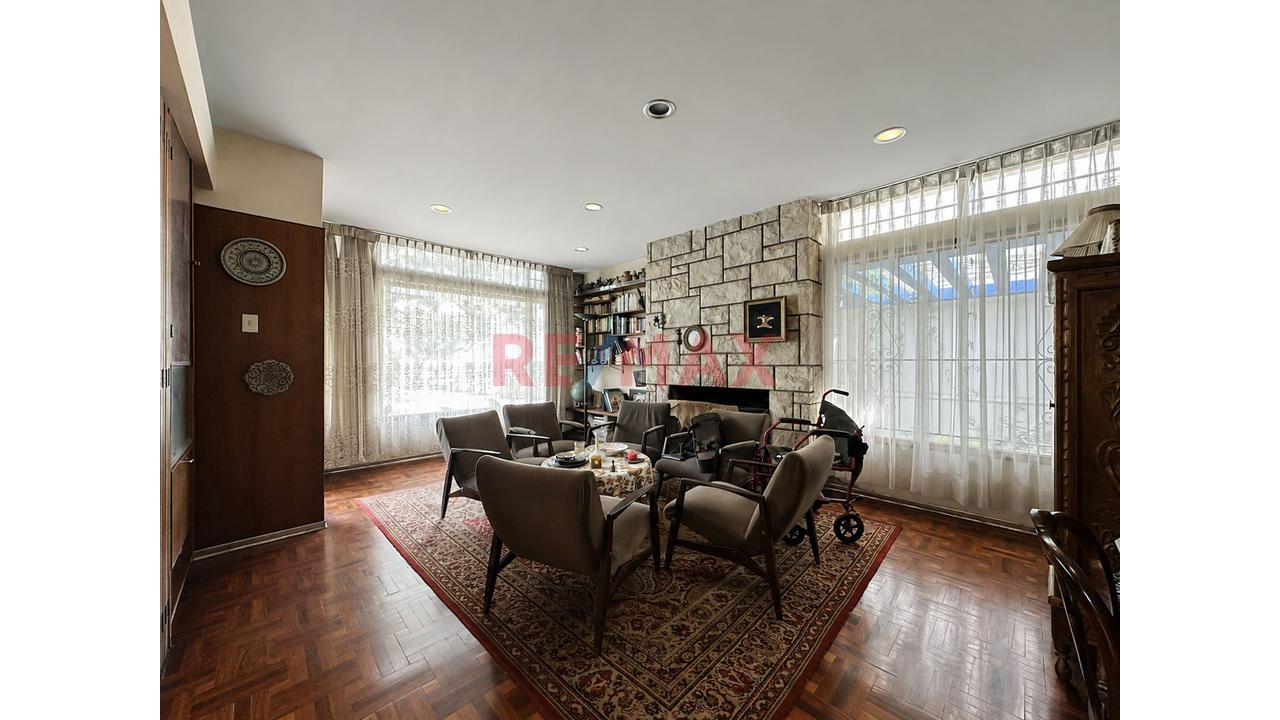 Terreno En Venta Frente A Parque – Miraflores | Rdm | 7 Pisos - 5