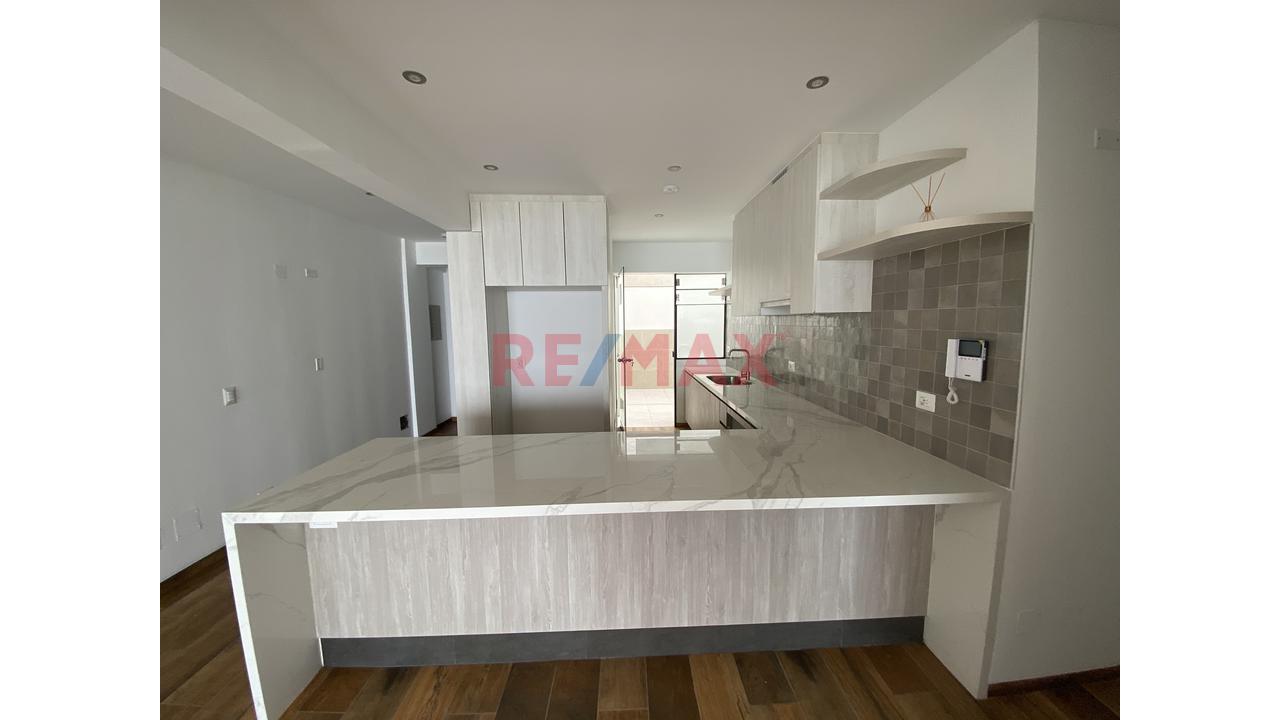 Hermoso Departamento De Estreno Frente Al Mar En Punta Hermosa - 2