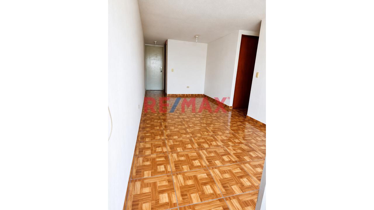 Departamento En Alquiler Con Cochera – La Floresta, Chorrillos*