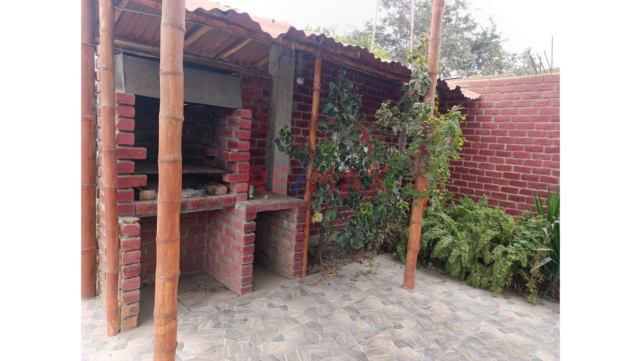 Casa De Campo Con Piscina En Laredo | Transferencia De Acciones Y Derechos / Aprox. 849.54 M² - 6