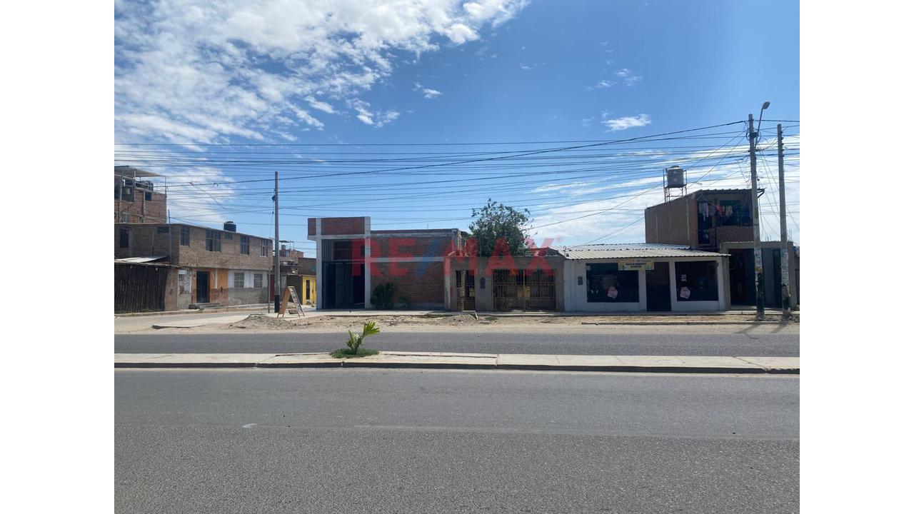 Amplio Local En Alquiler En Av. Progreso De Castilla - 13