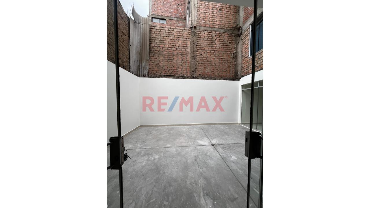 Ocal Comercial De Estreno En Alquiler | 100 M² | Primer Piso | Puerta A La Calle — foto 10