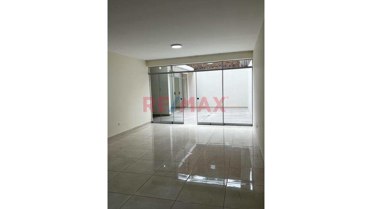 Ocal Comercial De Estreno En Alquiler | 100 M² | Primer Piso | Puerta A La Calle — foto 15